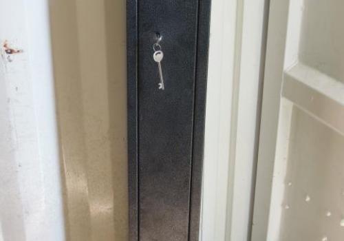 S/H 3 Gun shotgun cabinet